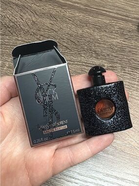Yves Saint Laurent Black Opium Eau de Parfum Mini - 7.5ml